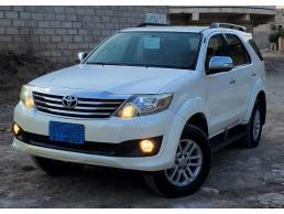 TOYOTA. FORTUNER.GX. 2012 ◼️تويوتا فورشينر ٢٠١٢ ◼️الشركه المصدره خليجي  ◼️اللون ابيض  ◼️المديل 2012 